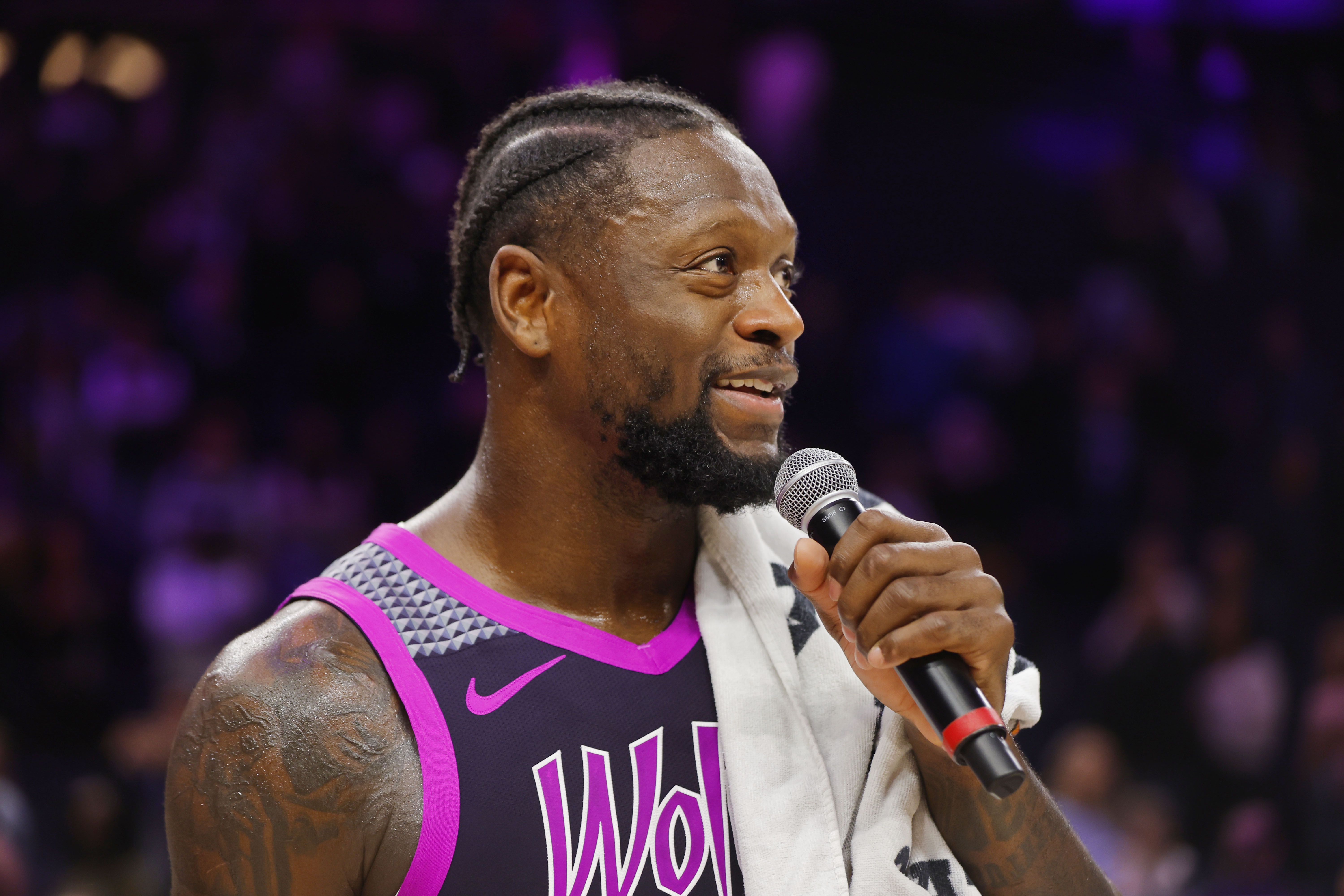 开云体育登录-这就要花？兰德尔三分命中 森林狼第二节领先雄鹿22分&amp;华子还缺阵