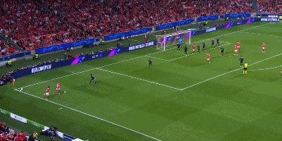 开云体育平台-【欧冠】上半场丢3球！尤文3比4本菲卡小组提前出局