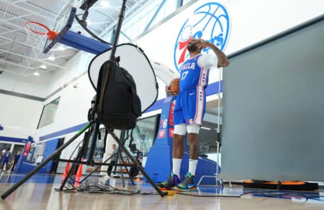 开云体育在线-塔克助力76人防守提升 哈登减重渴望再现MVP风采